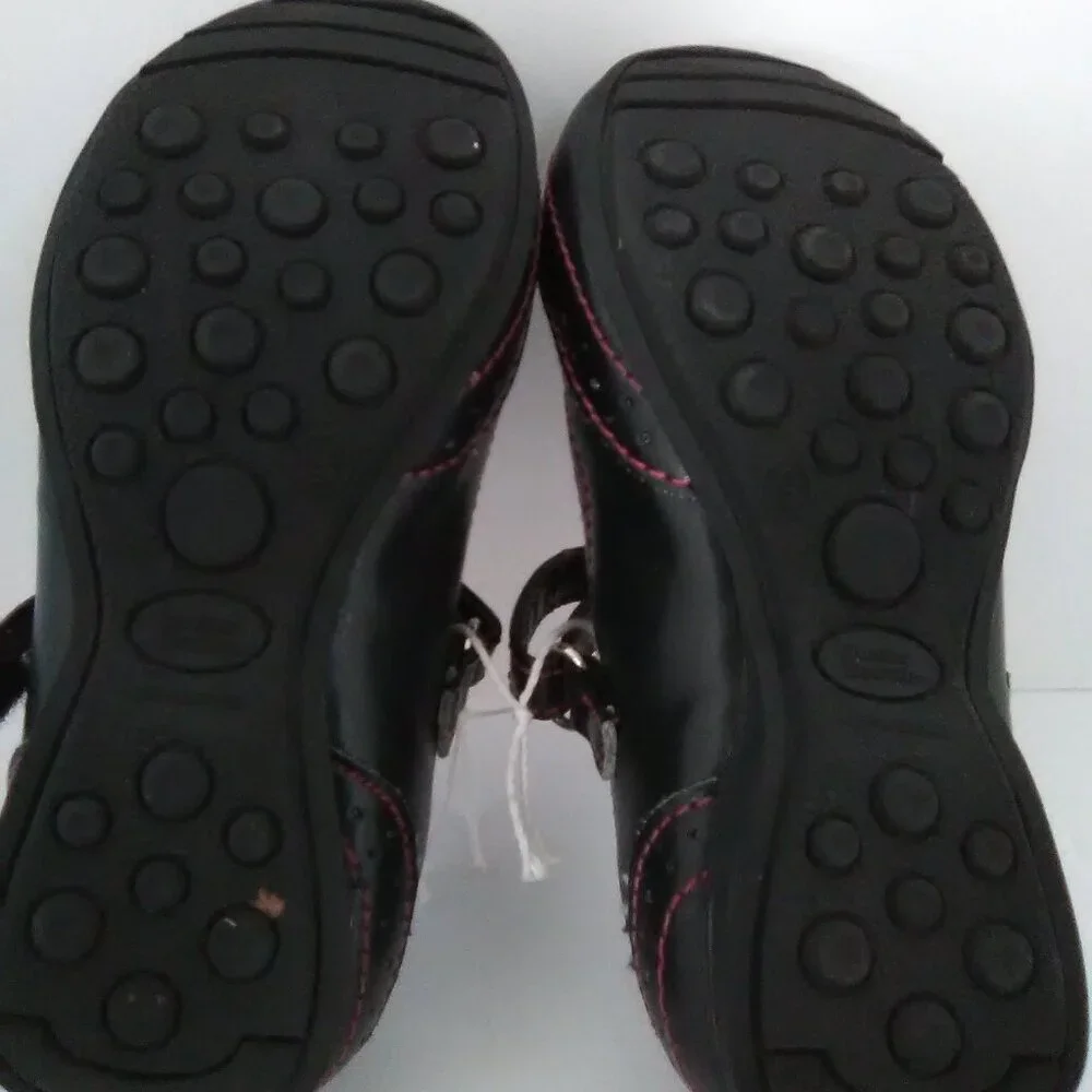 Buster Browns Girls Dress Shoe Color Black/Pink Youth Size 9 NWOT